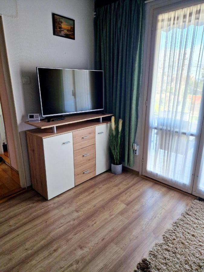 Villa Felicia 鲍洛通塞派兹德 外观 照片